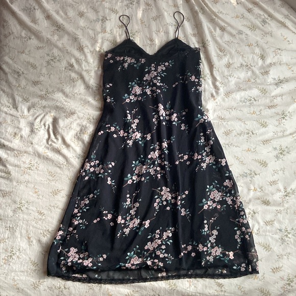 Zara black cherry blossom midi dress in great condition size small - Picture 6 of 6